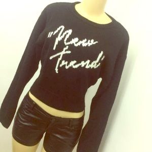 Black graphic sweater medium